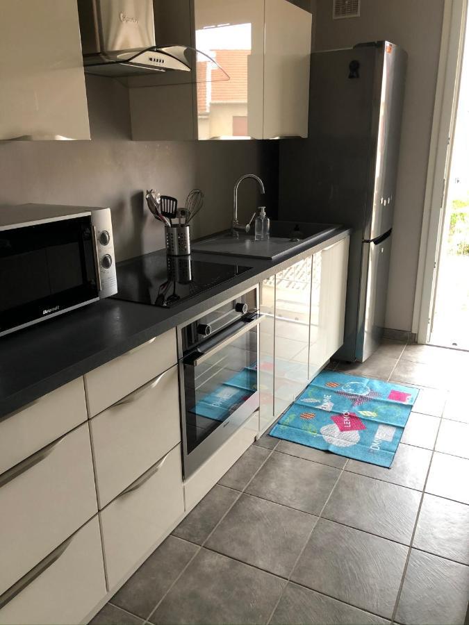 Appartement F2, Quartier Jeanne D'Arc Виши Екстериор снимка